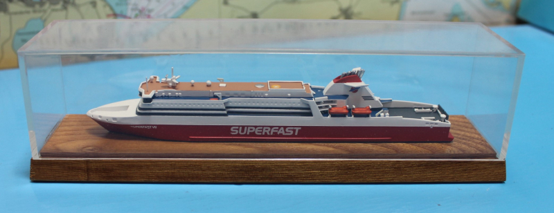 Fähre "Superfast VII" (1 St.) GB 2011 Modellbau Conrad in Vitrine